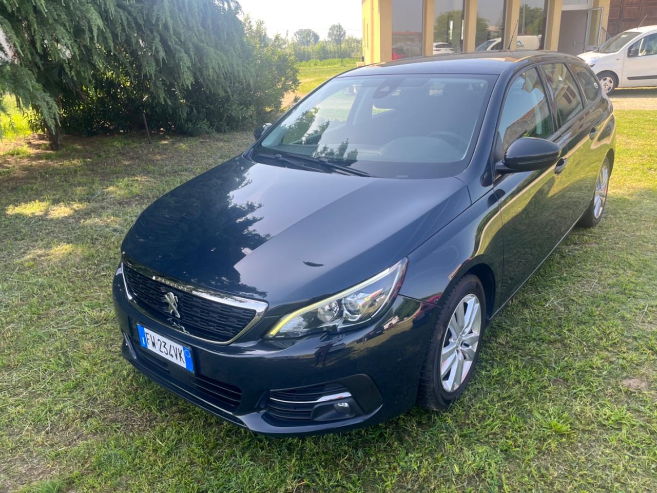 Peugeot 308 BlueHDi 100 S&S Active