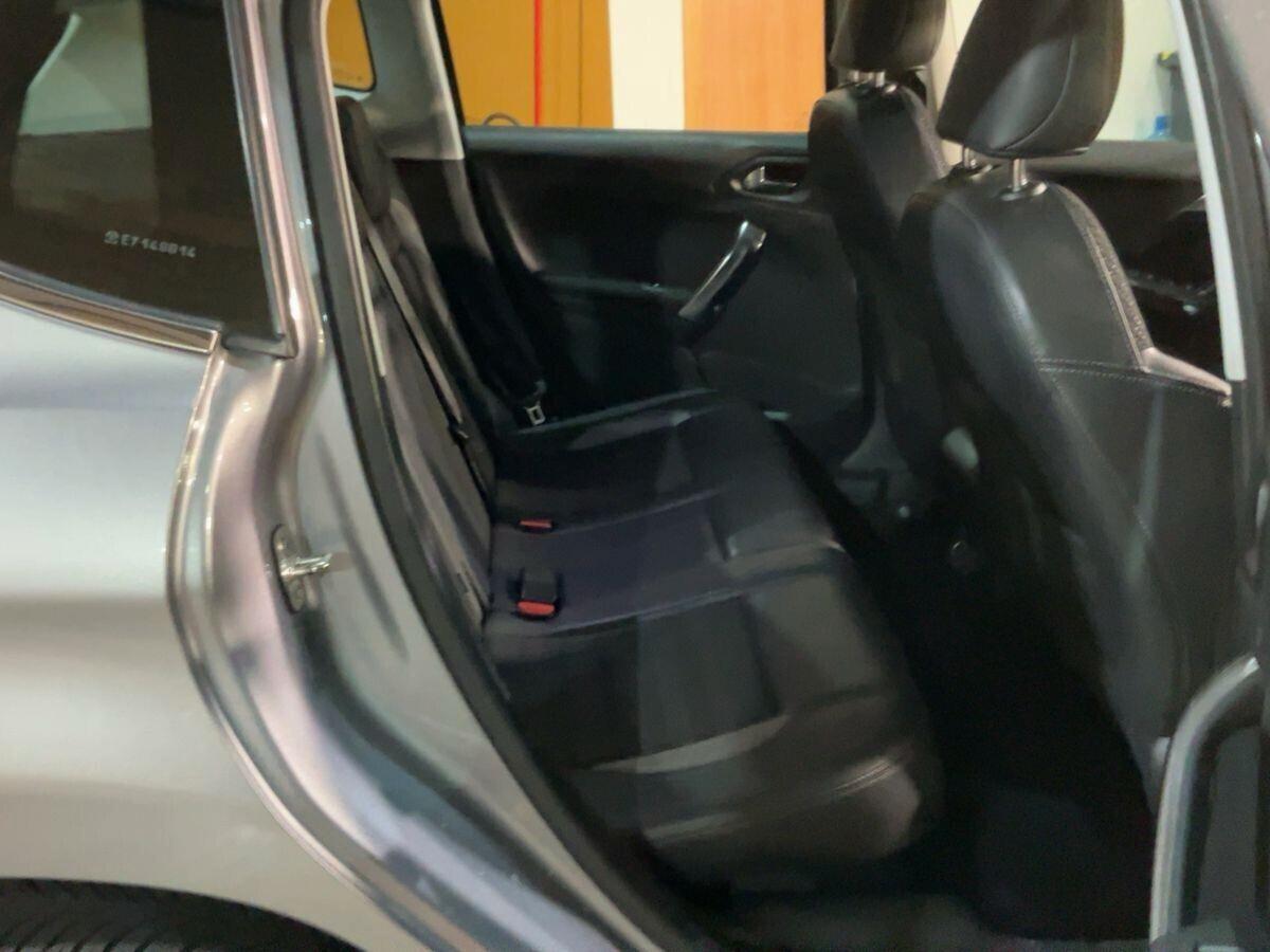 Peugeot 2008 1.6 e-HDi 115 CV Stop&Start Allure