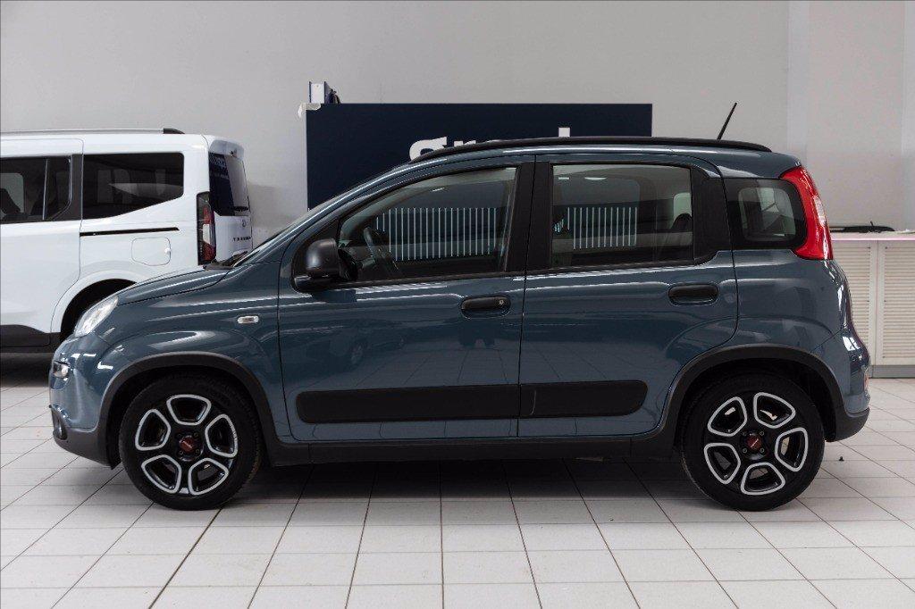 FIAT Panda 1.0 firefly hybrid City Cross s&s 70cv 5p.ti del 2021