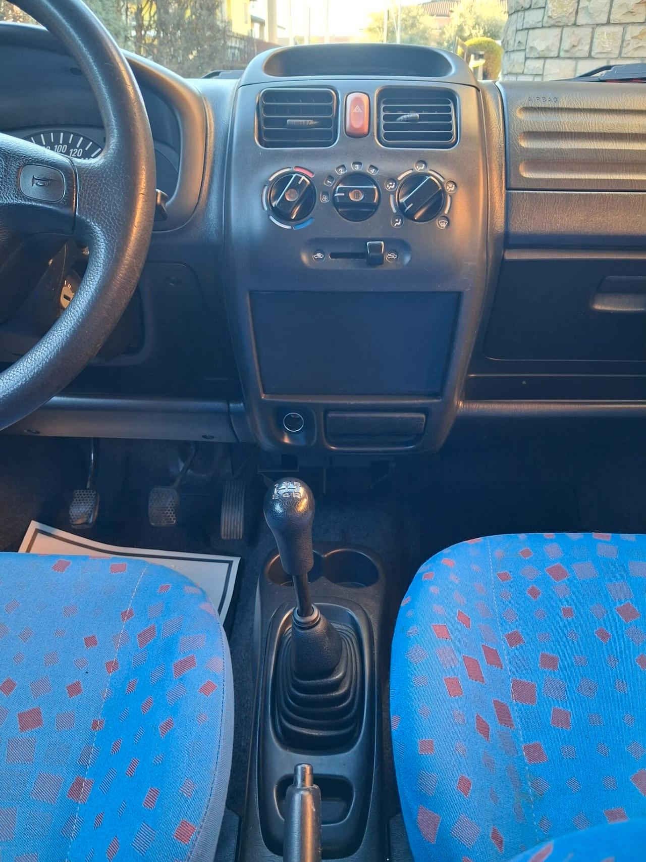 Opel Agila 1.0 12V Club