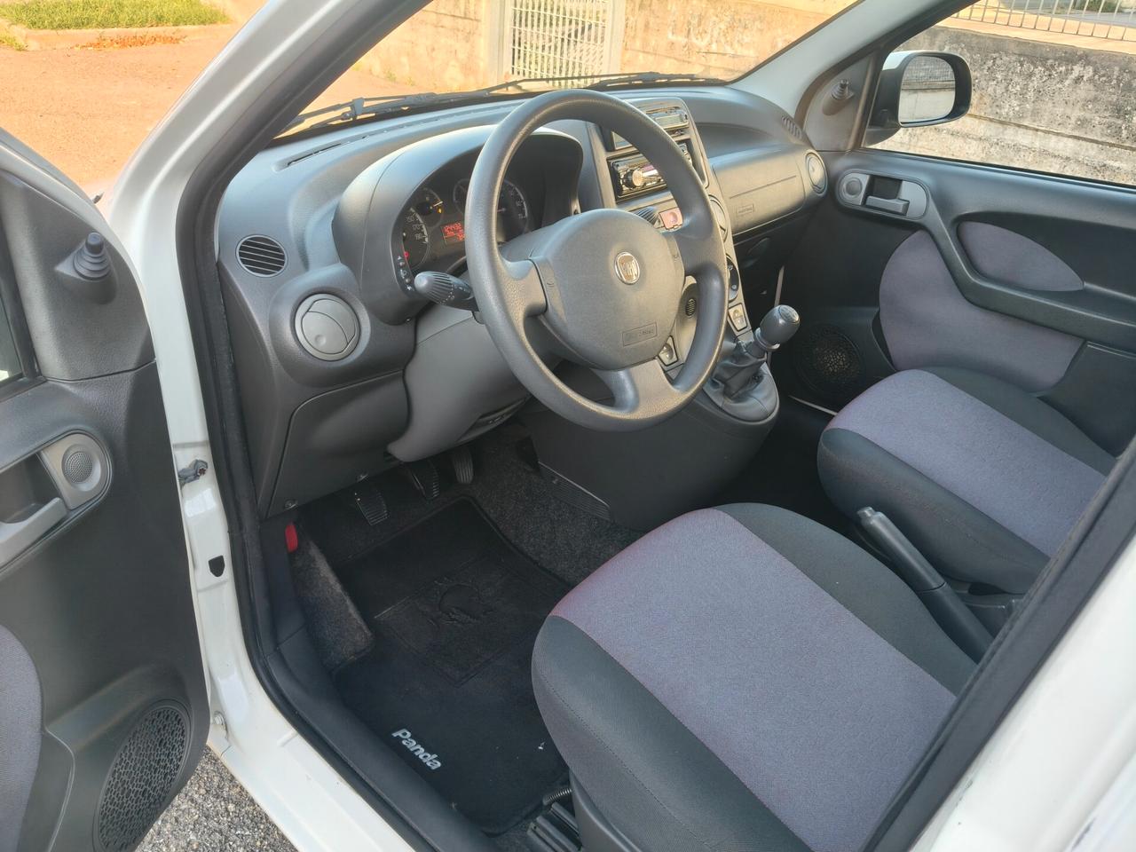 Fiat Panda 1.2 Dynamic SOLAMENTE 123.000 KM