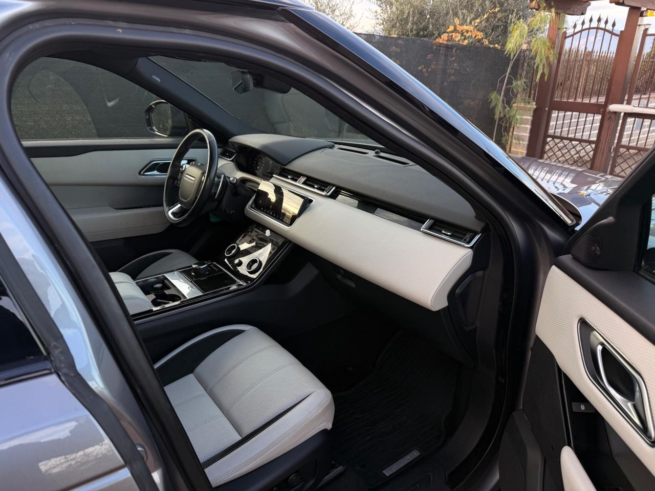 Land Rover Range Velar 2.0D I4 240 CV R-Dynamic S