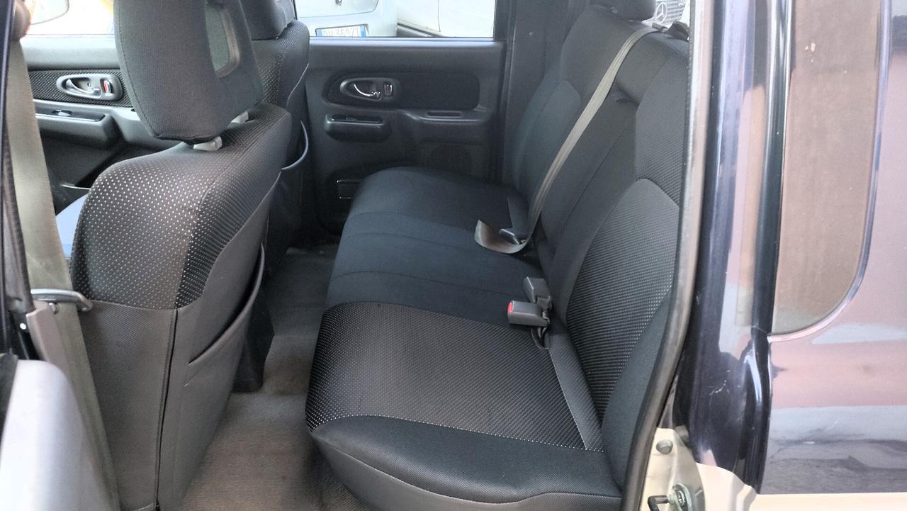 Mitsubishi L200 2.5 TD Aut Gancio 4WD Double Cab