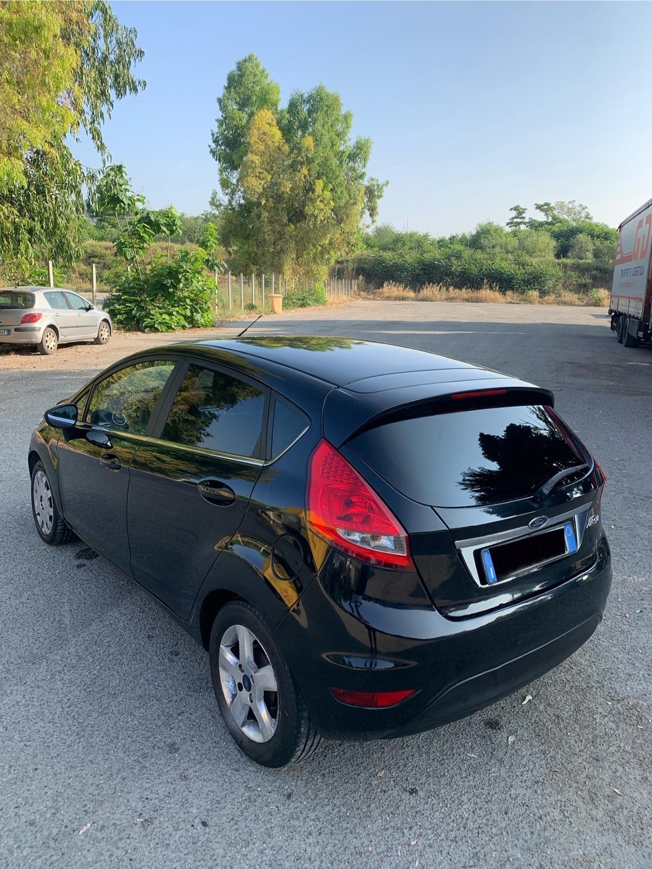 Ford Fiesta 1.4 TDCi 5p. Titanium