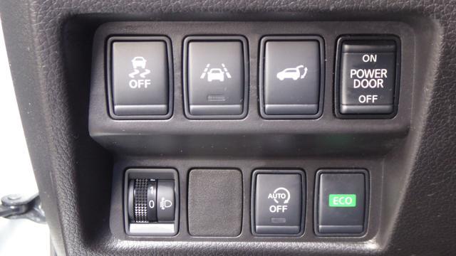 NISSAN X-Trail 2.0 dCi 2WD X-Tronic N-Connecta