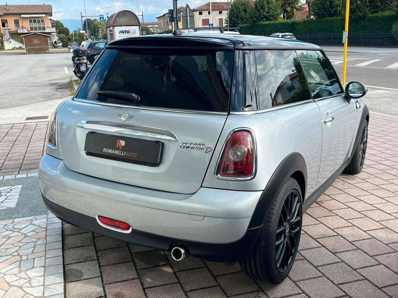 Mini Cooper D 1.6 110Cv