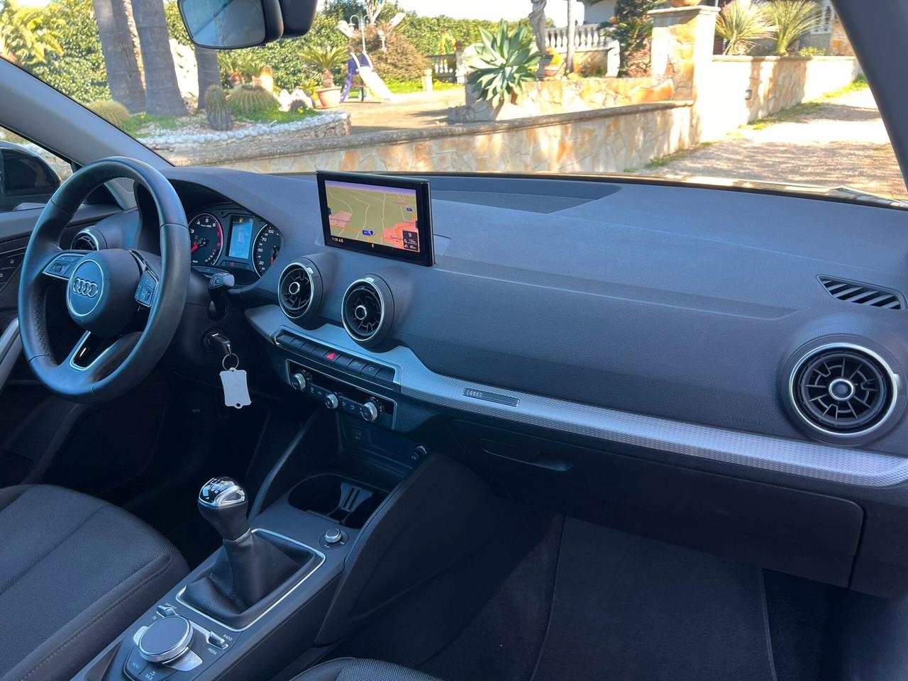 Audi Q2 35 TFSI Business