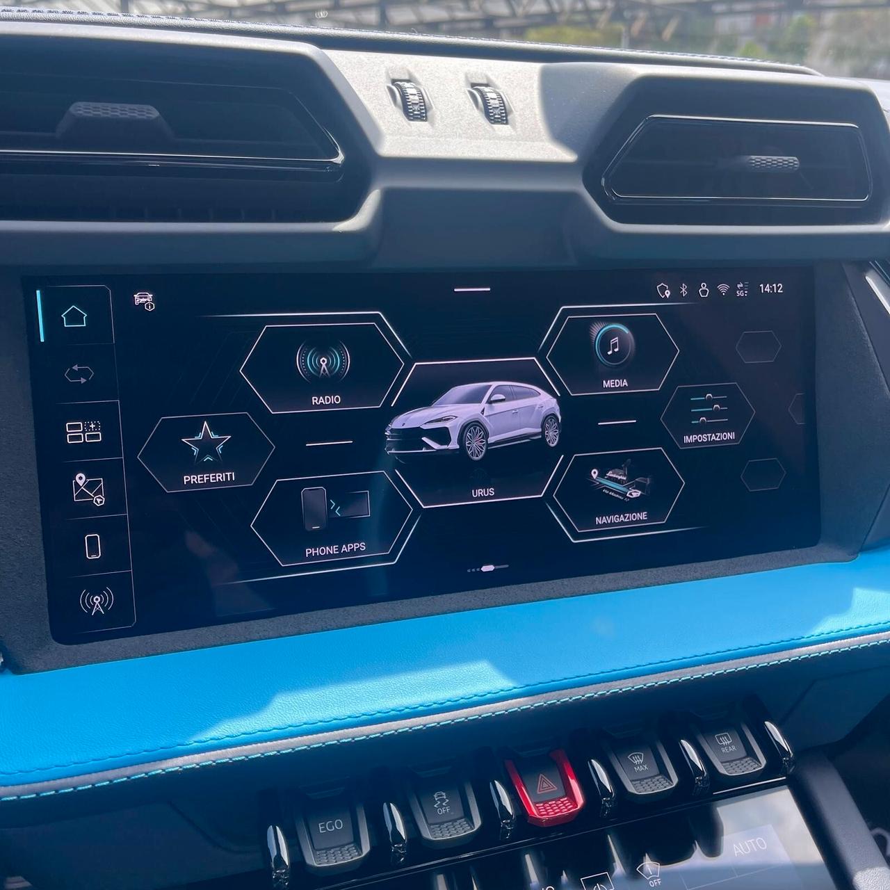 Lamborghini Urus 4.0 SE 2.000KM
