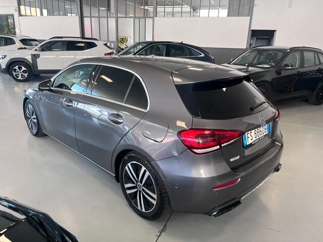 Mercedes-benz A 180 d AUTOMATIC BUSINESS PELLE + PACCHETTO LUCI INTERNO