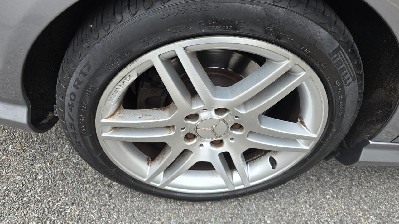 Mercedes-benz C 220 CDI BlueEFFICIENCY Avantgarde AMG