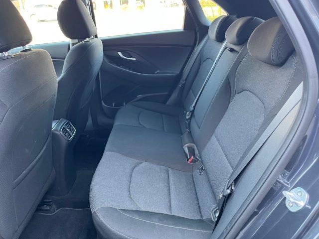 HYUNDAI i30 1.6 CRDi hybrid AUTOMATICA