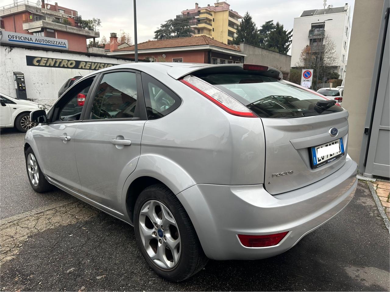 Ford Focus 1.6 (100CV) 5p. Titanium - ok neopatentati