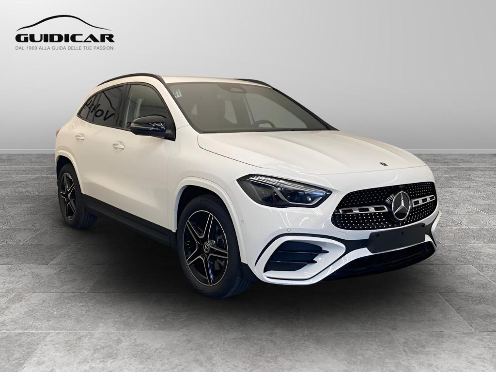 Mercedes-Benz GLA 180 d Automatic