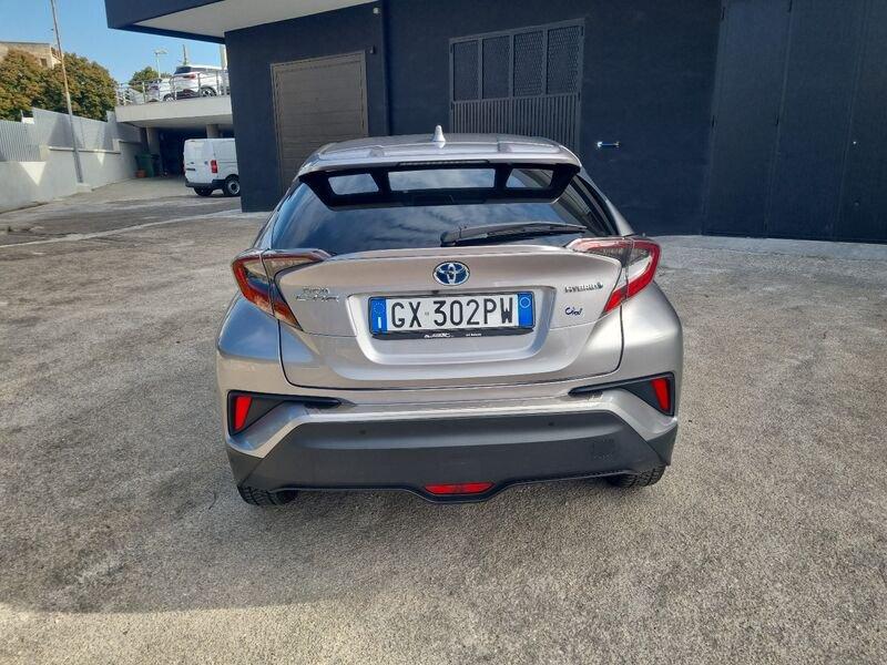 Toyota C-HR 1.8 Hybrid E-CVT Style