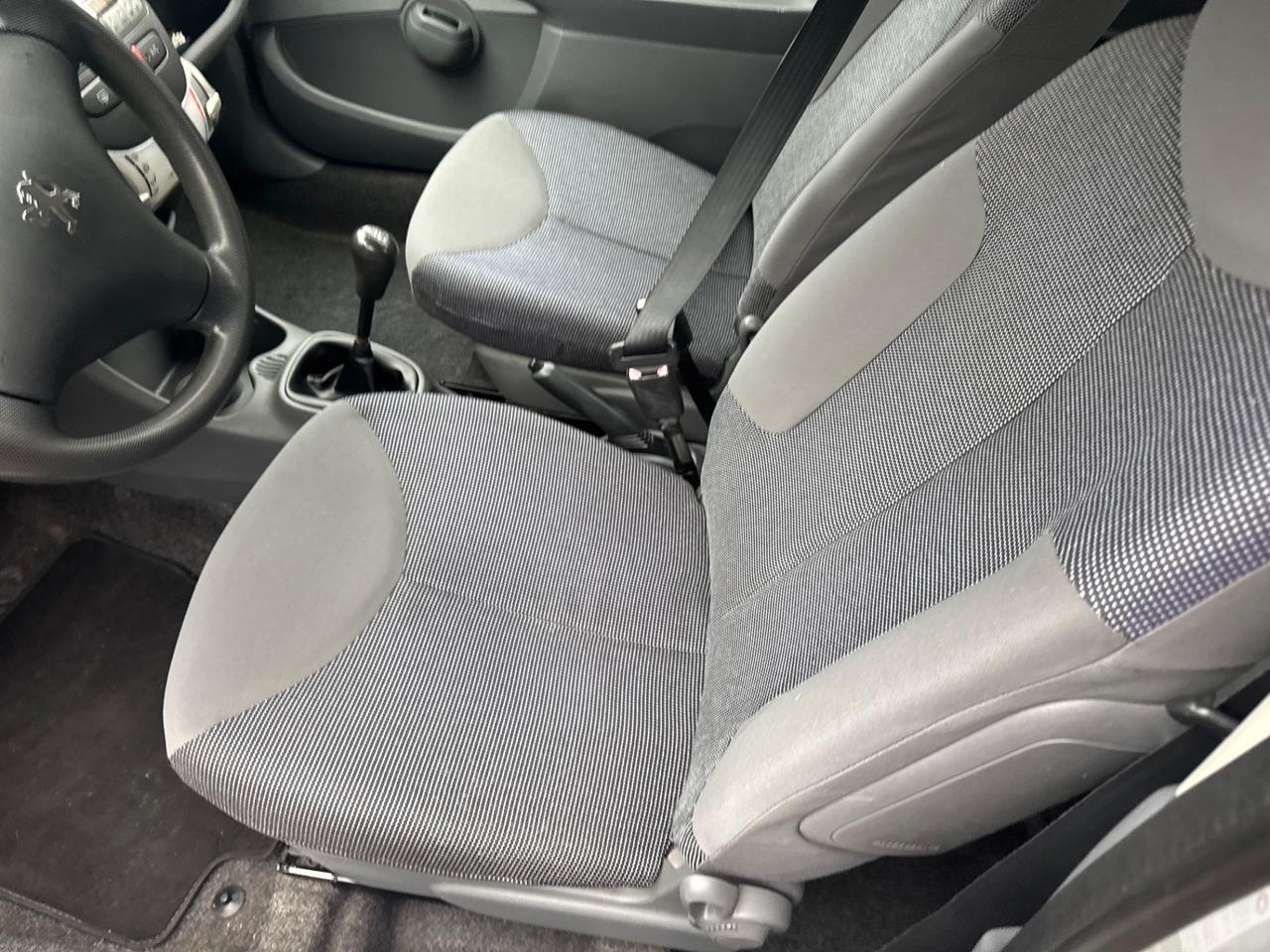 Peugeot 107 1.0 68CV 3p. Neopatentati
