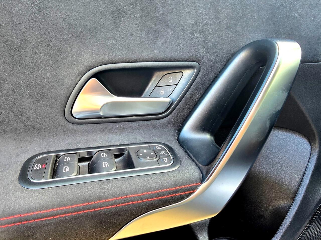 Mercedes-benz A 220 amg premium