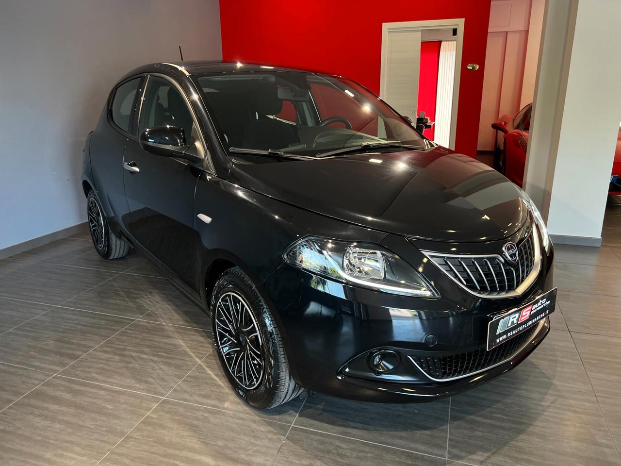 Lancia Ypsilon 1.0 FireFly 5 porte S&S Hybrid Gold