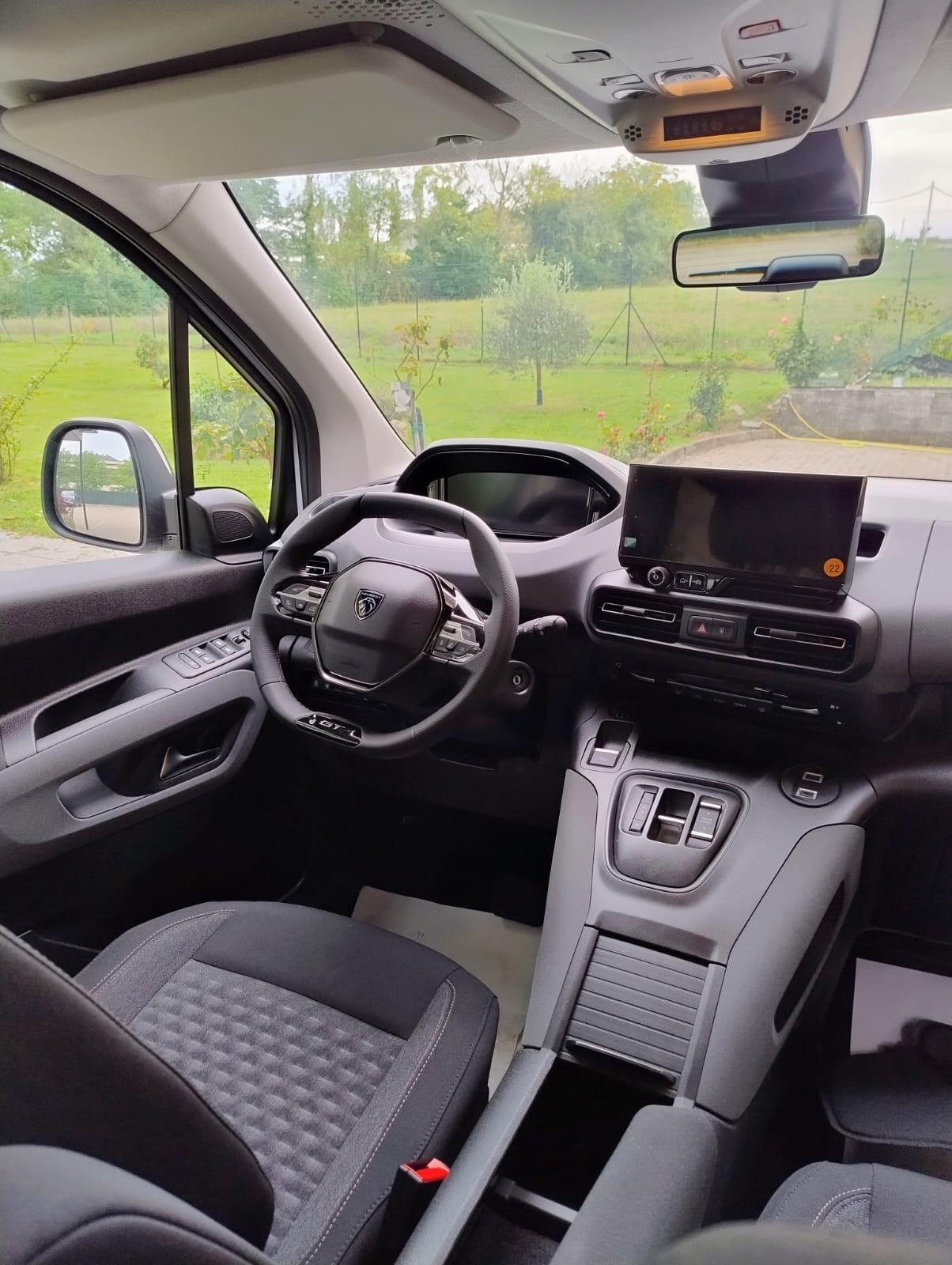 PEUGEOT RIFTER TRASPORTO DISABILI RIBASSATO