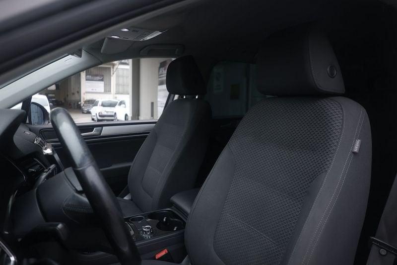 Volkswagen Touareg Touareg 3.0 V6 tdi Executive GANCIO TRAINO tiptronic Unicoproprietario