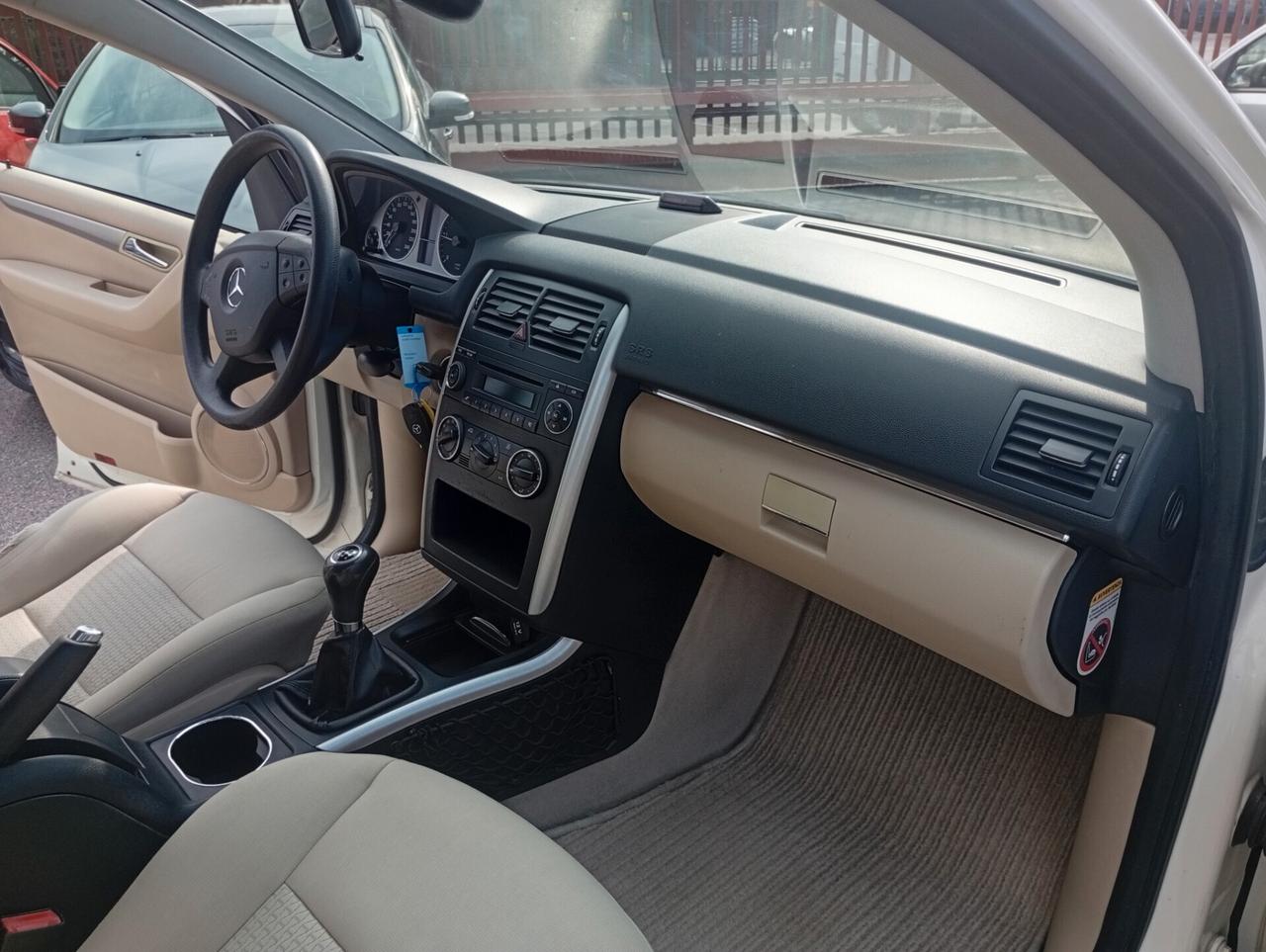 Mercedes-benz B 180 CDI