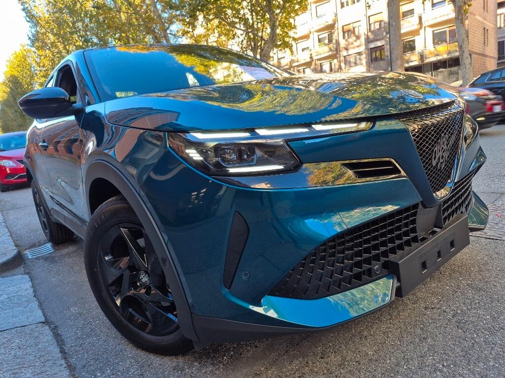 Alfa Romeo Junior 1.2 136 CV Hybrid eDCT6