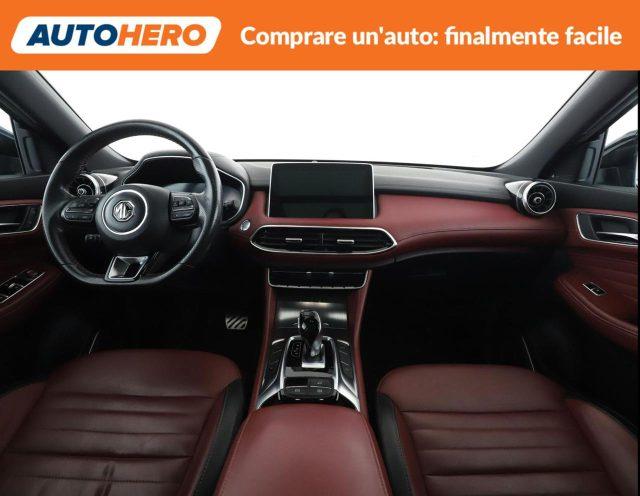 MG EHS Plug-in Hybrid Exclusive