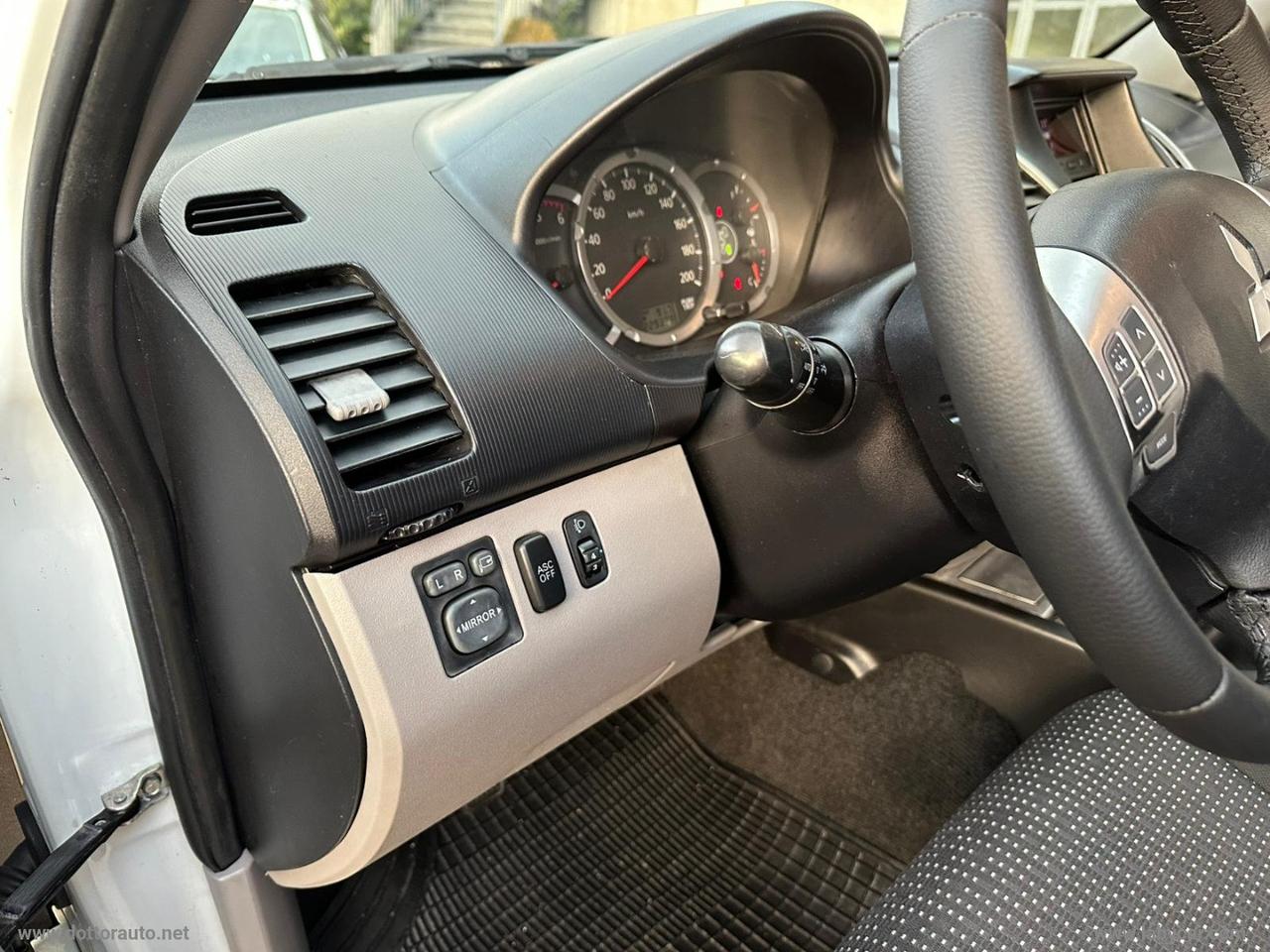 MITSUBISHI L200 2.5 DI-D/178CV DC Intense Plus