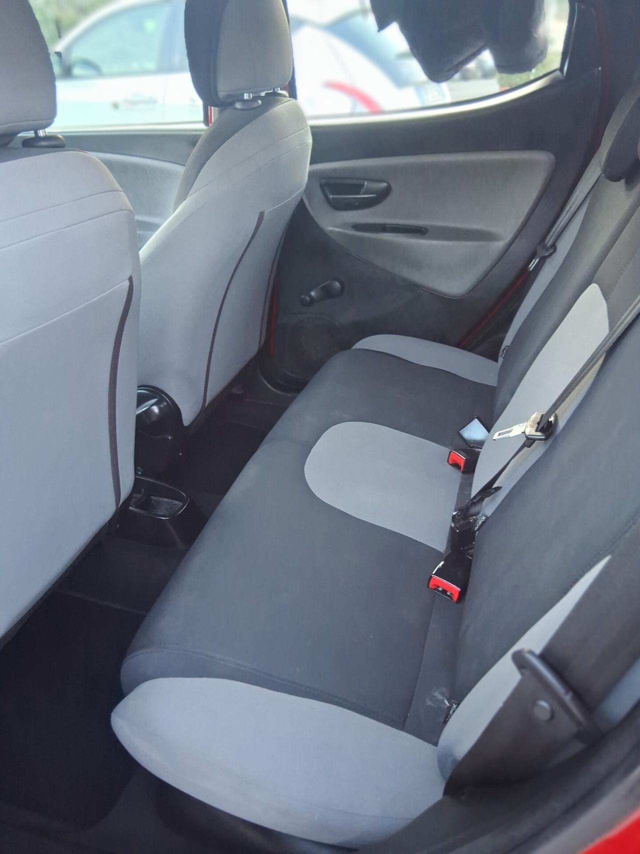 Lancia Ypsilon 1.2 69 CV 5 porte GPL Ecochic Gold