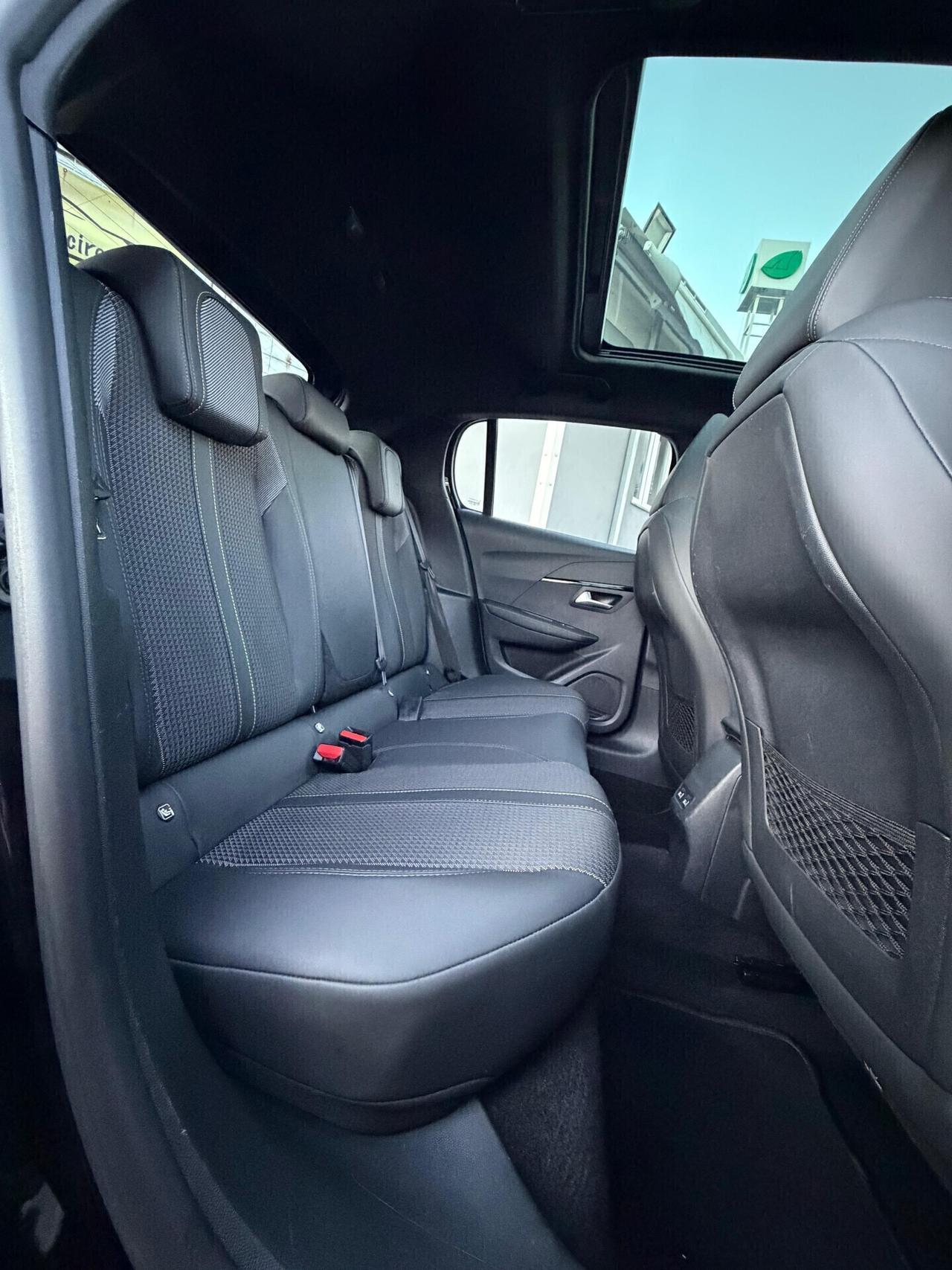 Peugeot 208 1.5 BLUE-HDI 102CV GT-LINE