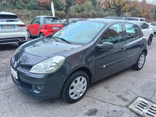 RENAULT Clio 1.2 16V 5 porte Dynamique *uniproprietario*