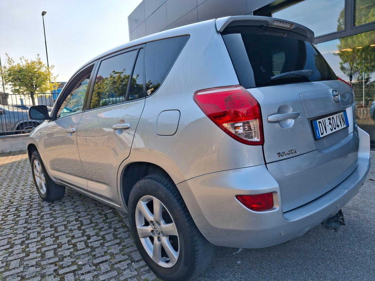 Toyota RAV4-2.2 D-4D 136 CV. Sol*GANCIO TRAINO*