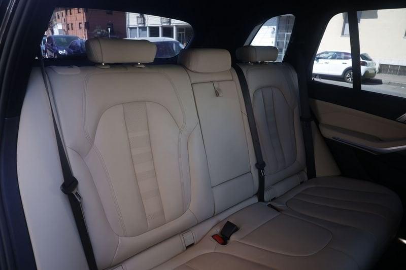 BMW X5 BMW X5 xDrive 30d MH48V Msport autom. 210KW ANNO 2021