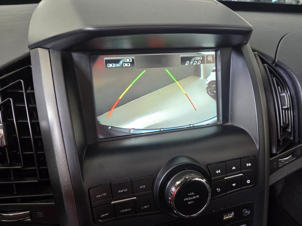 Mahindra XUV500 2.2 16V FWD W10 140cv