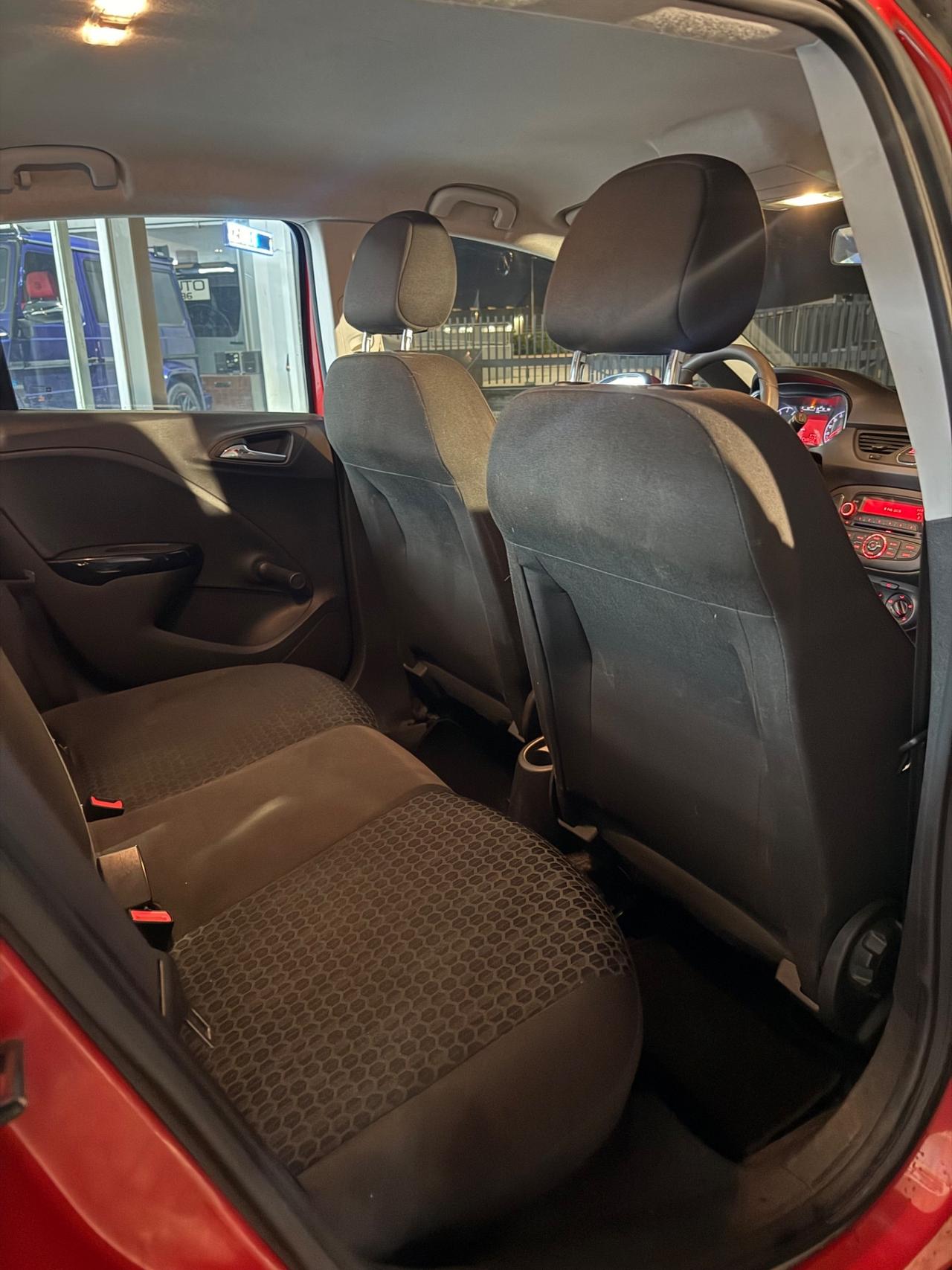 Opel Corsa 1.2 5 porte b-Color