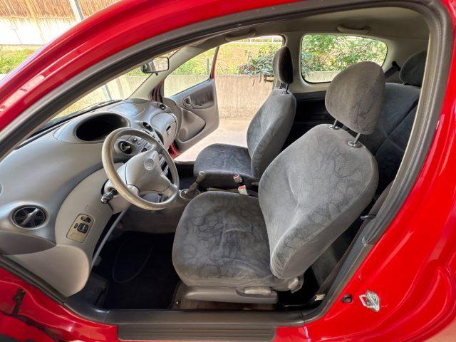 TOYOTA Yaris 1.0i 16V cat 3 porte - PRIMO PREZZO -