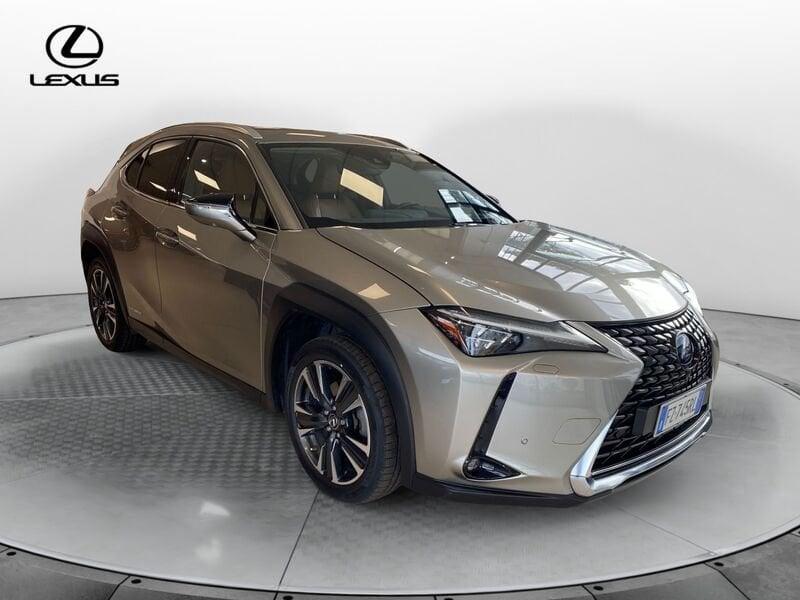 Lexus UX Hybrid Luxury