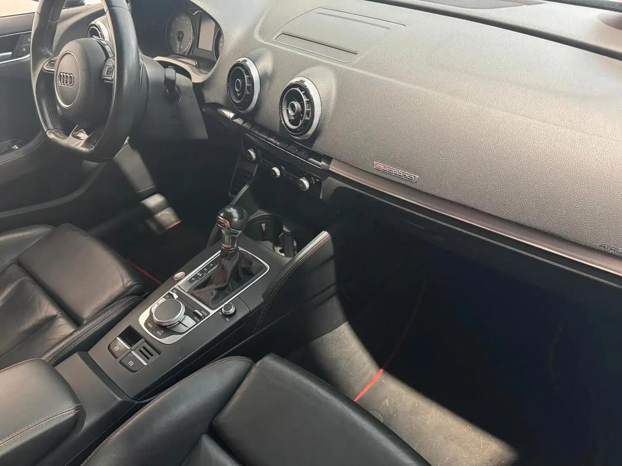 Audi A3 S3 Sedan 2.0 TFSI quattro S-TRONIC