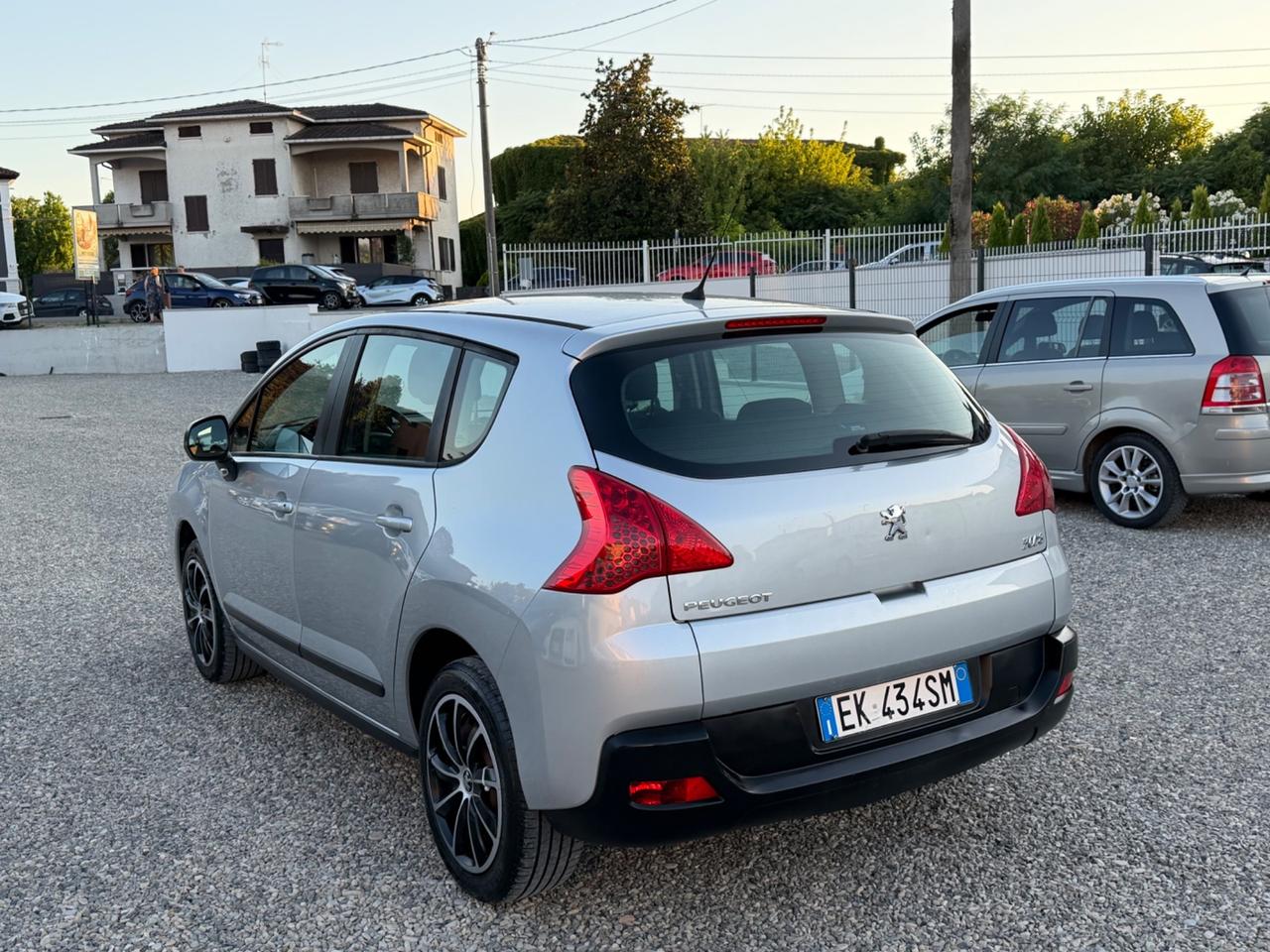 Peugeot 3008 1.6 HDi 112CV Active