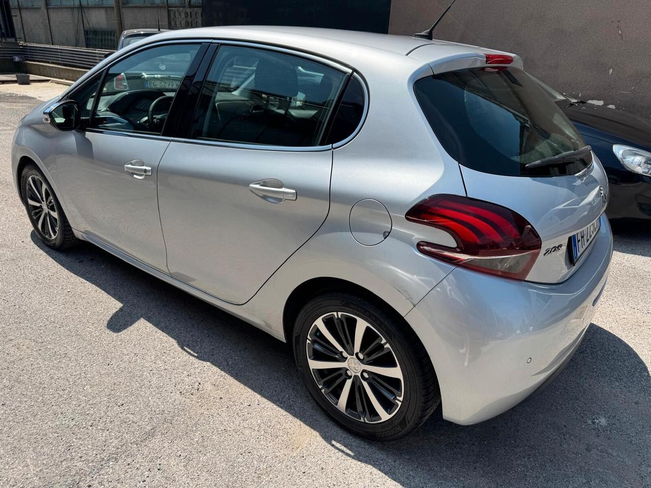 Peugeot 208 PureTech 82 5p. GPL Allure*GPL*NEOPATENTATI