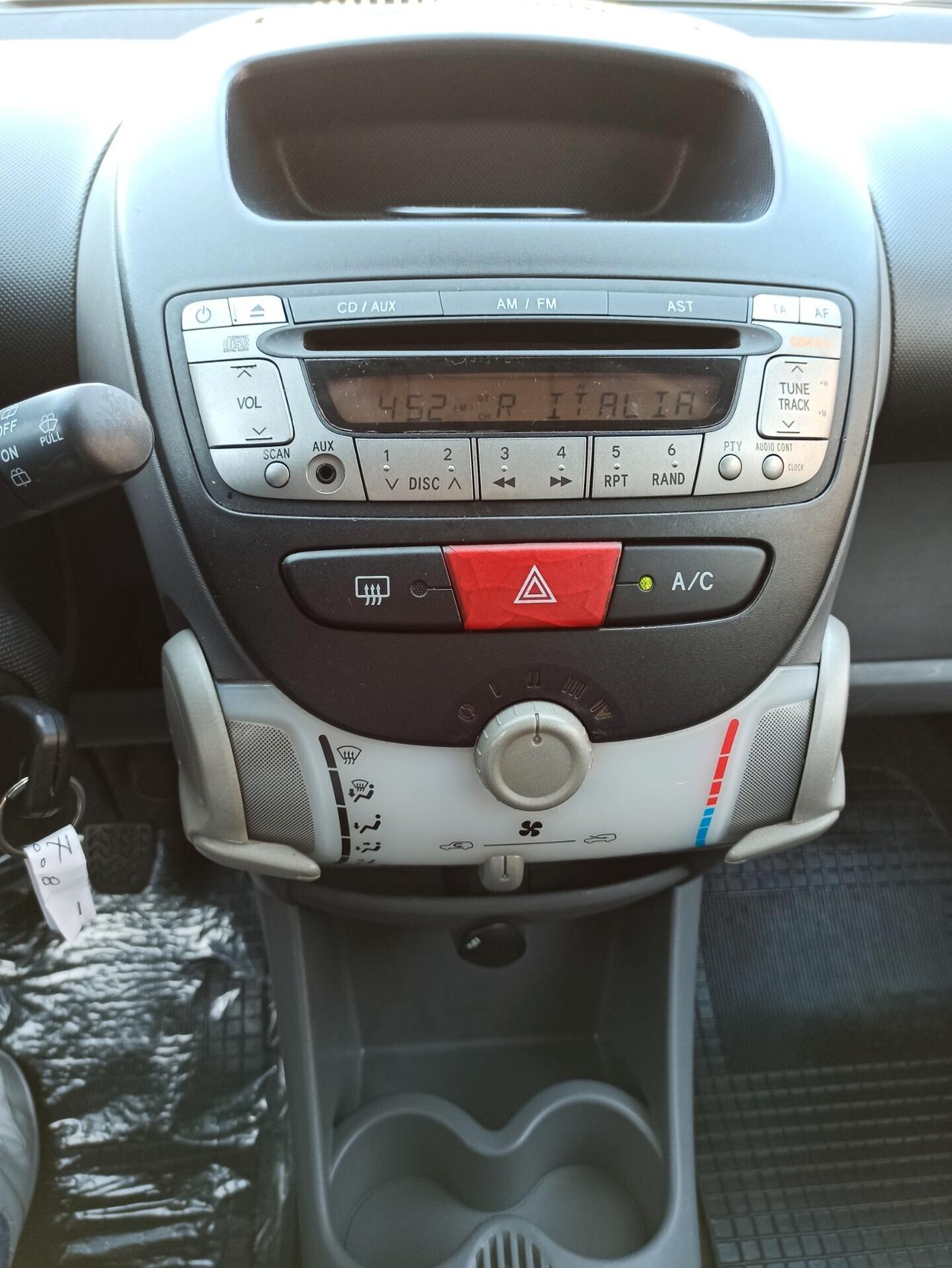 Peugeot 107 1.0 68CV 5p. Plaisir