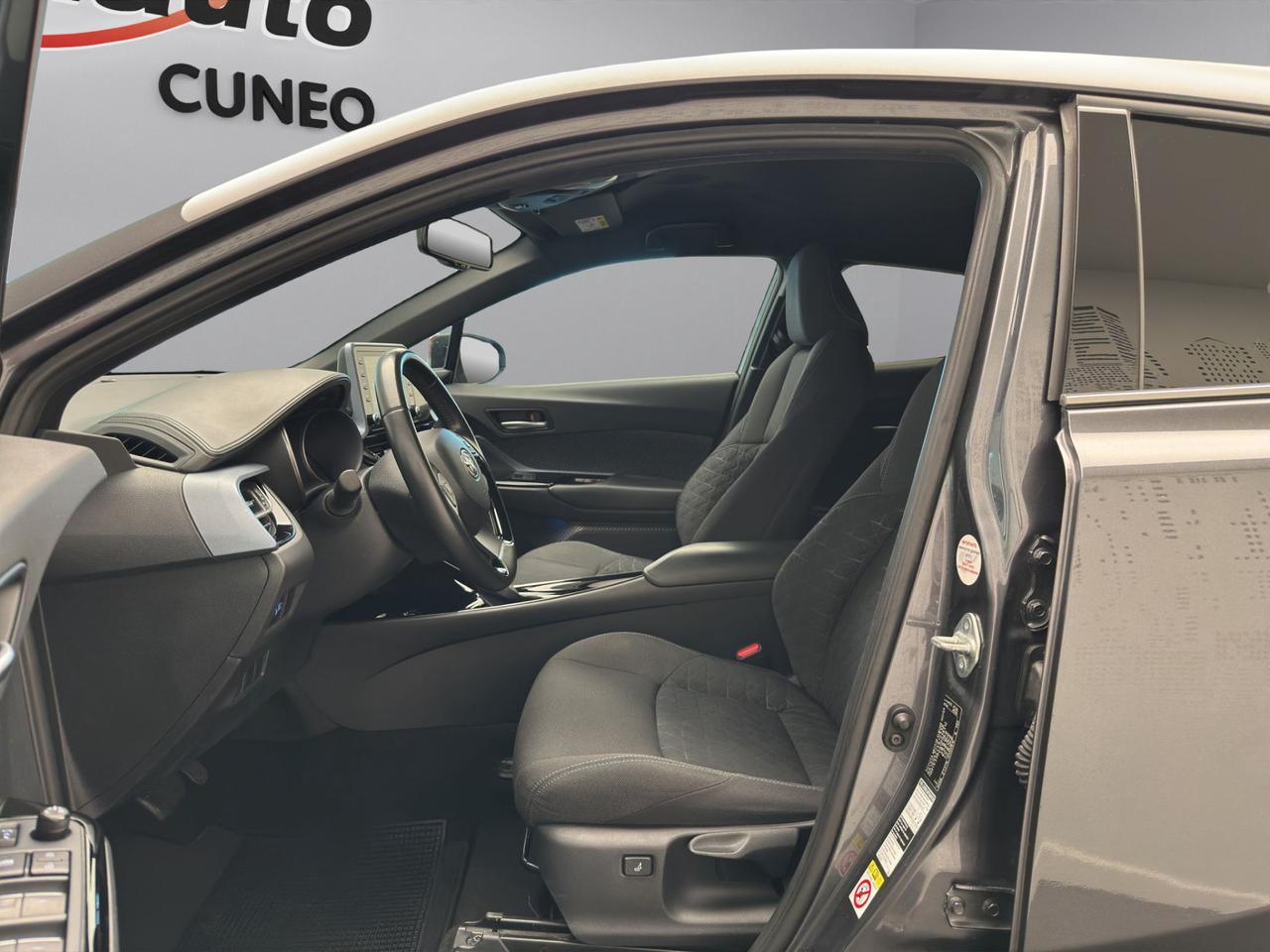 Toyota C-HR 1.8h Trend e-cvt