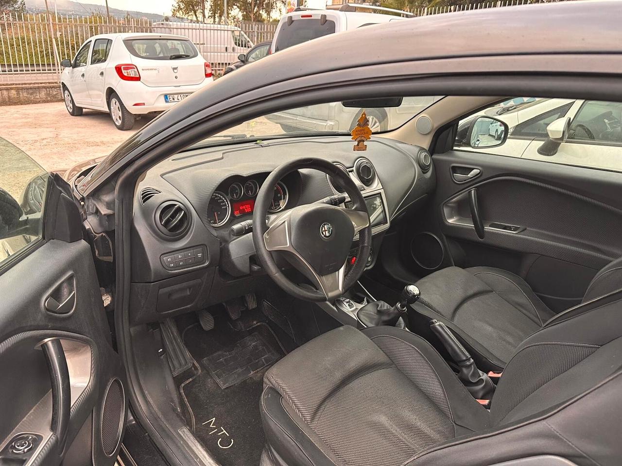 Alfa Romeo MiTo 1.3 JTDm-2 95 CV S&S Distinctive Sport Pack