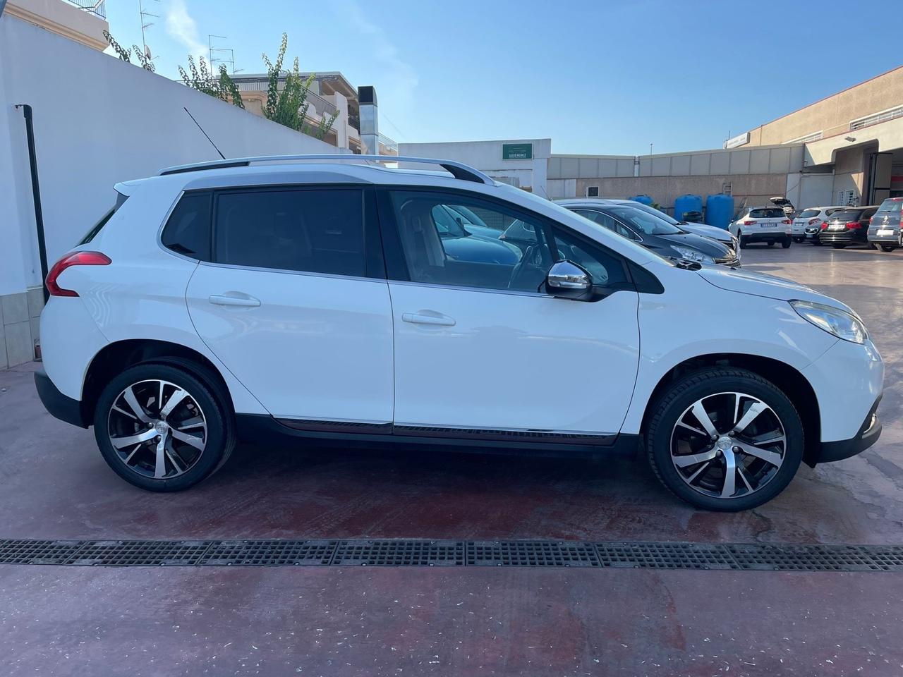 Peugeot 2008 BlueHDi 100 Allure