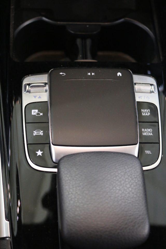 MERCEDES-BENZ GLB 180 d Automatic Sport "" 18" / AUTOMATICA ""SERVICE""