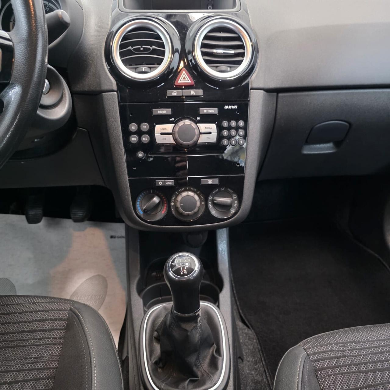 Opel Corsa 1.2 5 porte NEOPATENTATI+PELLE