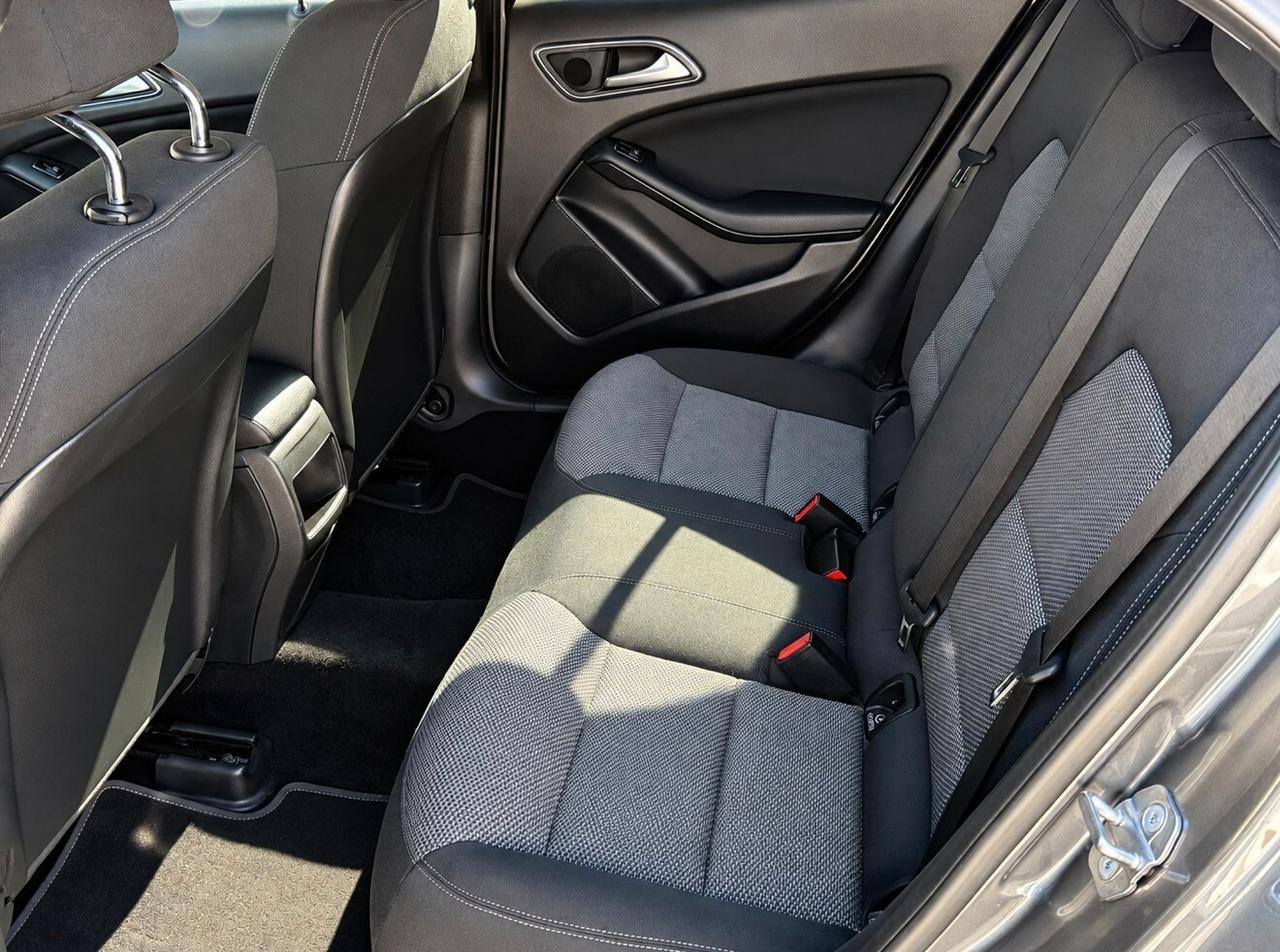 Mercedes-benz GLA 180 d Automatic Sport