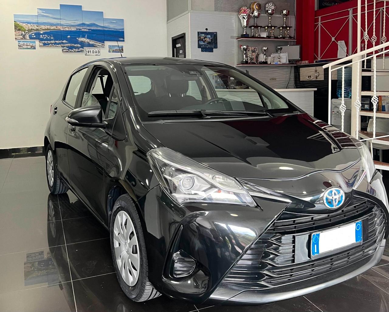 Toyota Yaris 1.5 Hybrid 5 porte Business