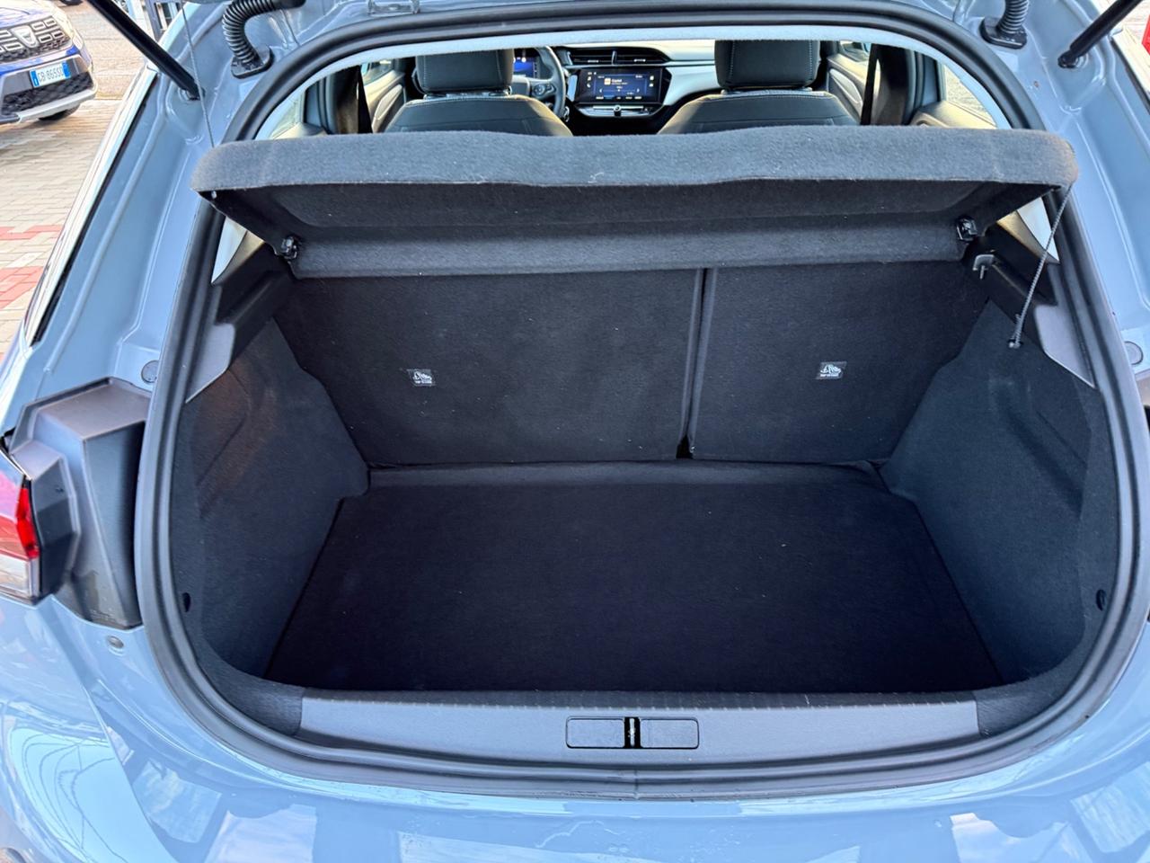 Opel Corsa 1.2 75CV MT5 NEOPATENTATI