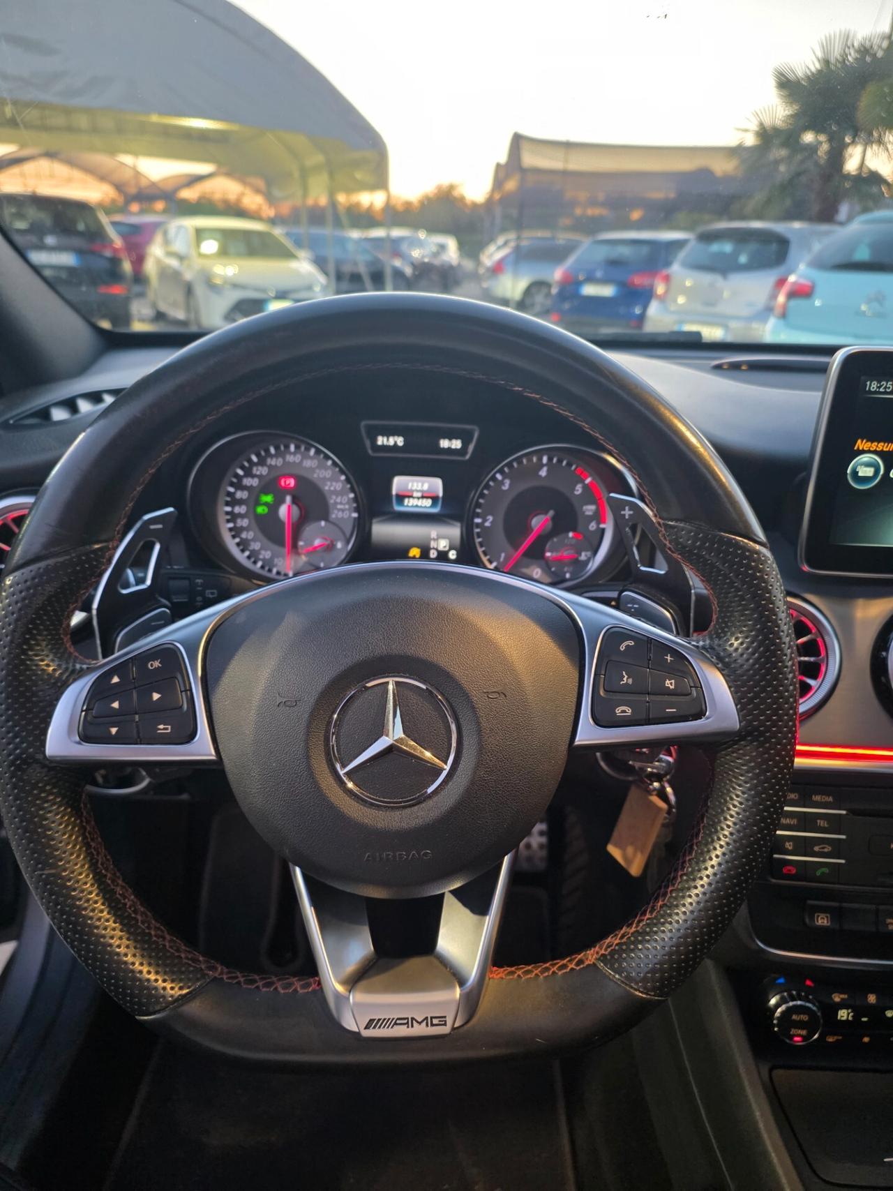Mercedes-benz GLA 220 d Automatic 4Matic Premium Finanziabile