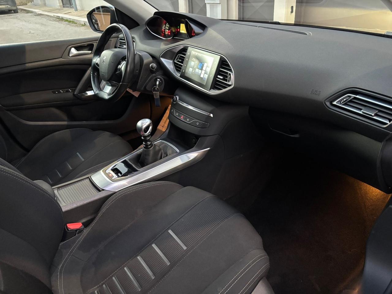 Peugeot 308 1.6 e-HDi 115 CV Stop&Start Allure